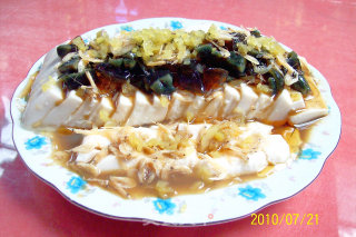 冰镇《榨菜皮蛋拌豆腐》的做法步骤：6