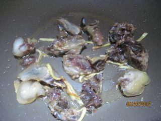 金豆pk盐水鸭的做法步骤：3