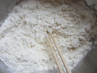 荠菜小饼卷肉丝的做法步骤：1