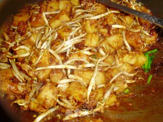 大马潮洲人美食《QQ炒粿角》的做法步骤：11