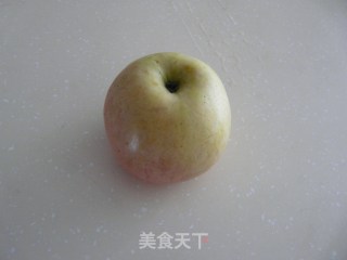 冰糖苹果梨的做法步骤：1