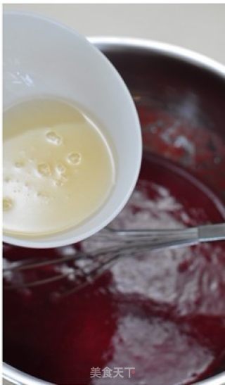 草莓酸奶冰激凌的做法步骤：2