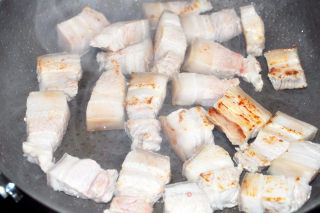 私房红烧肉的做法步骤：4