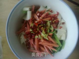 简易油泼面的做法步骤：5