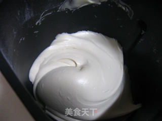 丸子头小姑娘面包的做法步骤：1