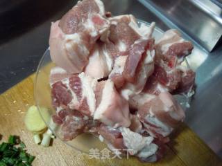 红烧肉的做法步骤：1
