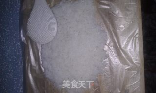 紫菜黄金饭团包的做法步骤：2