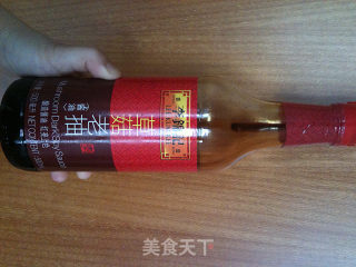 夏季凉菜必备——剁椒拌皮蛋的做法步骤：3