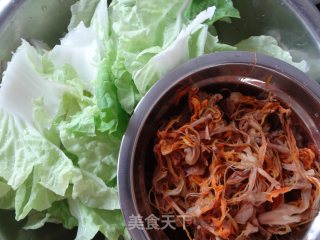 黄花菜杂烩汤的做法步骤：1