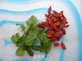 鱿鱼虾米粥的做法步骤：6
