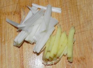 黄花菜炒鸡蛋—家常菜的做法步骤：3