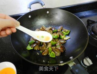 糖尿病食谱）素菜）茄子炒青椒（少油健康做法）的做法步骤：8