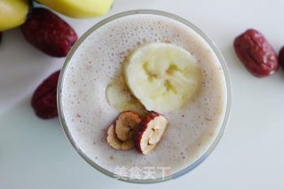 香蕉红枣奶昔的做法步骤：7