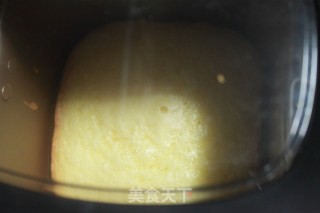 面包机也能烤出松软好蛋糕的做法步骤：9