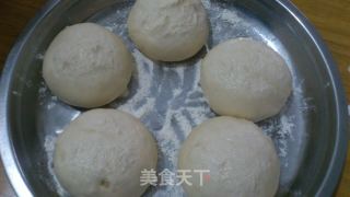 酸菜猪肉包子的做法步骤：6