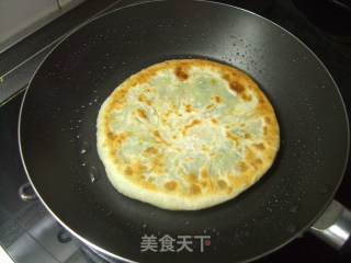 猪肉韭菜三鲜馅饼的做法步骤：13