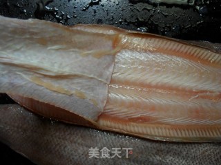 香酥剥皮鱼的做法步骤：2