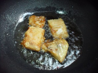 香酥剥皮鱼的做法步骤：7