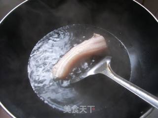 酱香杭椒回锅肉的做法步骤：1