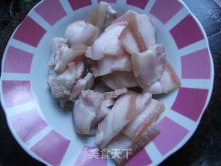 酱香杭椒回锅肉的做法步骤：3
