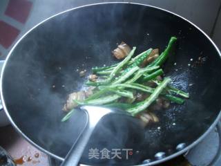 酱香杭椒回锅肉的做法步骤：7