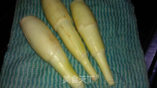 茭白炖鸭的做法步骤：2