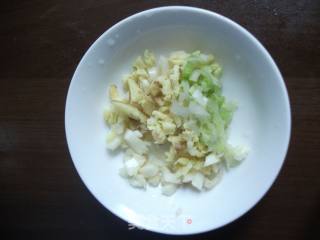 酱香肉末菊花茄的做法步骤：1