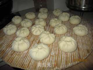 韭菜肉水煎包的做法步骤：4