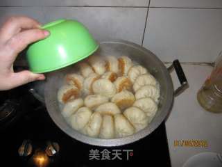韭菜肉水煎包的做法步骤：6