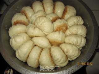 韭菜肉水煎包的做法步骤：10