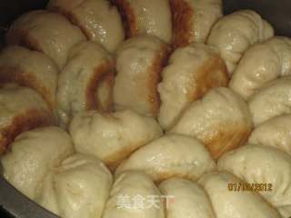 韭菜肉水煎包的做法步骤：11