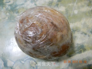 秘制肘子的做法步骤：3