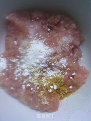 给奶奶的汤——冬瓜肉丸汤的做法步骤：1