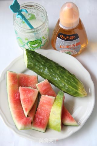蜜呛瓜皮丝的做法步骤：1