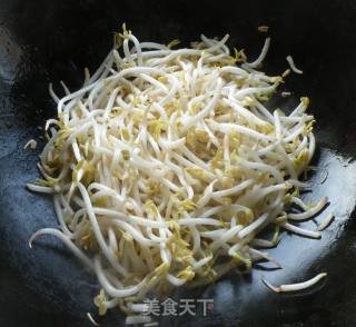 家常豆芽炒饼的做法步骤：5
