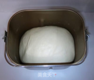 牛奶土司的做法步骤：2