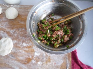 香酥牛肉饼的做法步骤：4