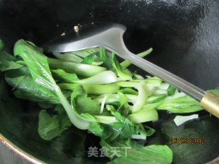 青菜虾干肉丸面的做法步骤：9
