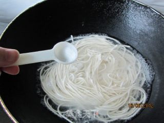 青菜虾干肉丸面的做法步骤：14