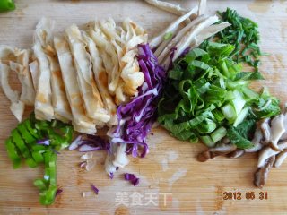 炒饼的做法步骤：2
