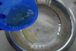 椰丝蛋白球的做法步骤：3
