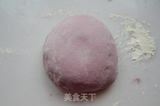 紫薯卡通小油饼的做法步骤：4