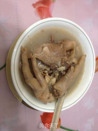 猪骨鸡脚眉豆汤的做法步骤：4
