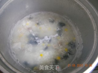 皮蛋瘦肉粥的做法步骤：3