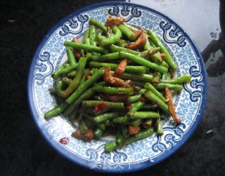 豇豆炒肉的做法步骤：4