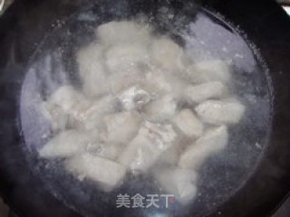 糖醋排骨的做法步骤：1
