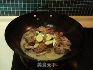 豆腐皮烧鸡块的做法步骤：5