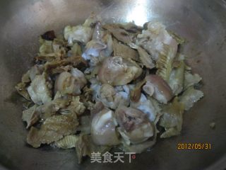 黄笋煨猪蹄的做法步骤：6