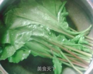 萝卜缨汤-小时候妈妈常做的汤的做法步骤：2