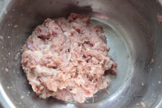 猪肉汉堡的做法步骤：4